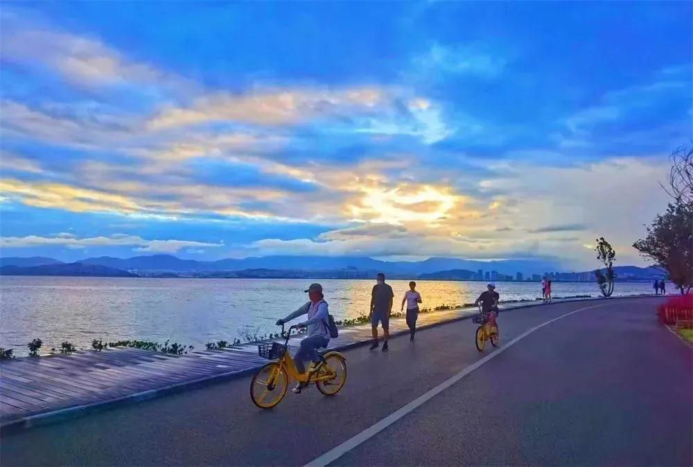  大理旅行：音樂(lè)慢綜《一路唱響》，從麗江走進(jìn)大理。李健遇見(jiàn)大理，生態(tài)走廊，大理的茶馬古道。