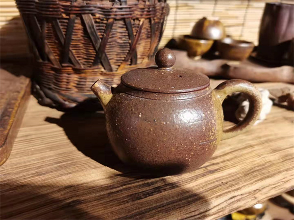 大理特色團建活動推薦：來喜洲古鎮(zhèn)制作大理喜陶柴燒，體驗大理非遺文化的魅力